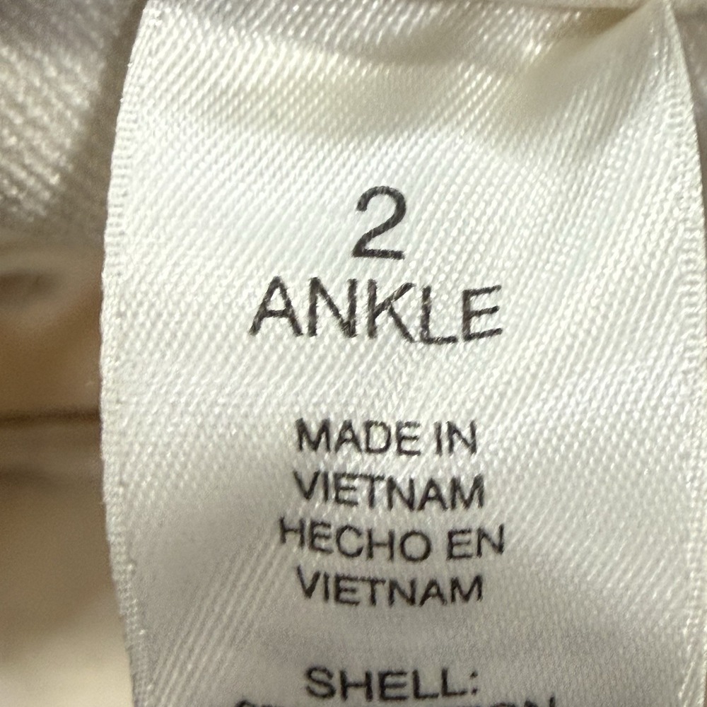 Chicos Straight Leg Ankle Utility Pants Womens Sz 12 White Stretch Crop Pockets - Picture 11 of 15